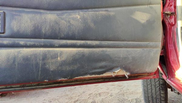 1995-1997 Nissan Hardbody Driver Left Front Door Trim Panel Gray — photo 8