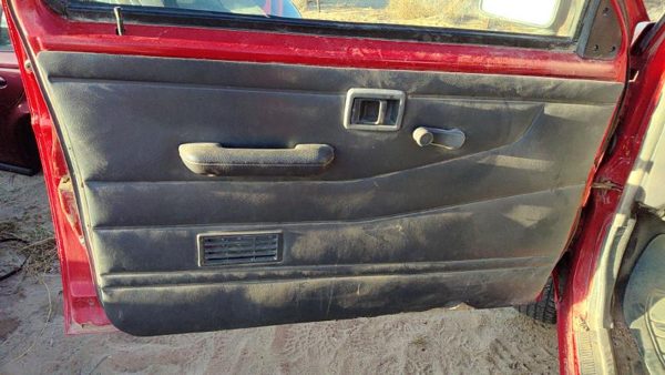 1995-1997 Nissan Hardbody Driver Left Front Door Trim Panel Gray — photo 2