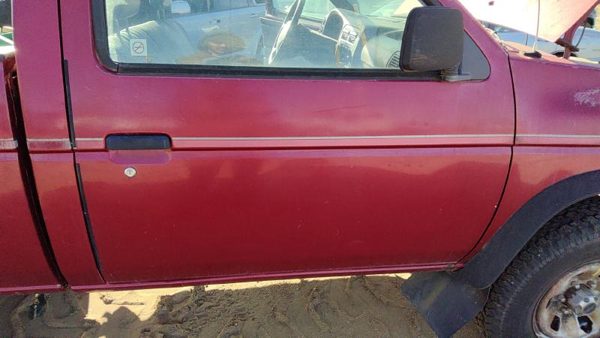 1996 Nissan Hardbody Front Door RH Red — photo 3