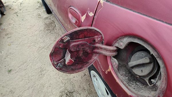 1997-2002 Ford Escort Fuel Tank Door With Hinge Gas Lid Oem Filler Red — photo 3