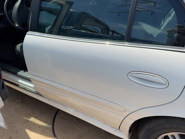 2005 Buick LeSabre Rear Door LH White 40U — photo 1