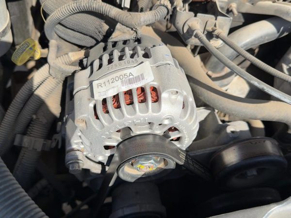 2001-2005 Chevy S10 Blazer Alternator 4.3L 19244795 — photo 5