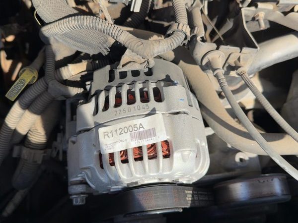 2001-2005 Chevy S10 Blazer Alternator 4.3L 19244795 — photo 4