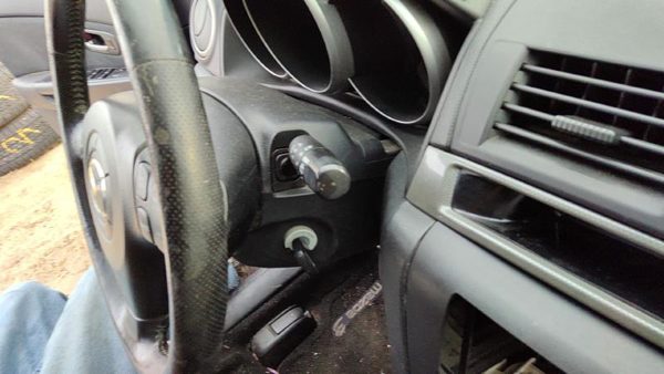 2005 Mazda 3 Steering Column Key BP4K32AM0A — photo 4
