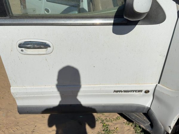 1998 Lincoln Navigator Front Door RH Oxford White Yz — photo 2