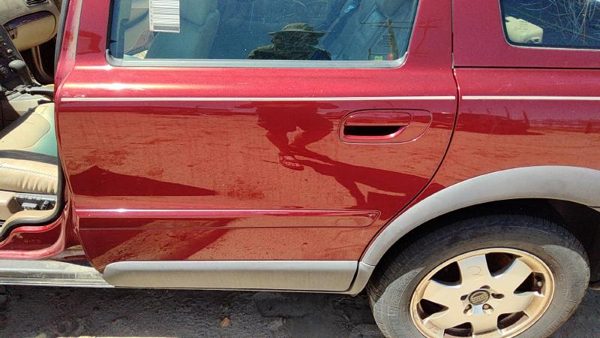 2001 Volvo V70 Rear Door LH Red 445 — photo 3