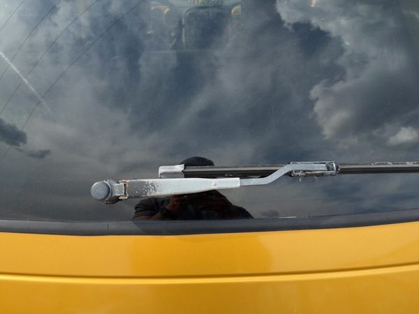 01-02 Pt Cruiser Back Glass Wiper Arm Oem Rear Window Blade Liftgate Hatch — photo 2