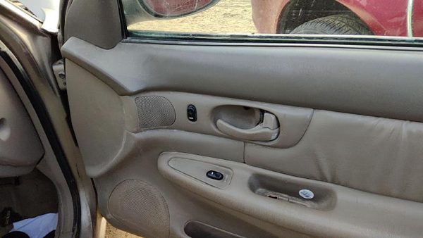 97-98 Century Passenger Right Front Door Trim Panel With Switches Taupe 52B — photo 4