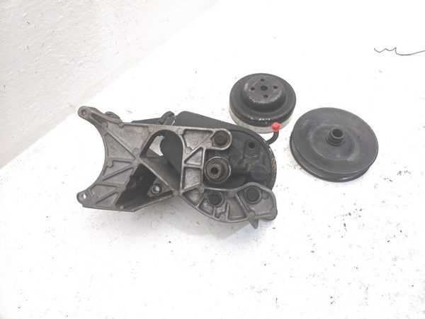 1988-1995 Chevy Silverado 1500 Power Steering Pump With Mount Bracket Oem — photo 3