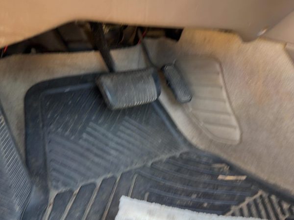 1997-2001 Toyota Camry Gas Pedal Assembly OEM Accelerator — photo 3