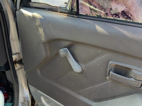 1990-1995 Isuzu Pup Passenger Right Front Door Trim Panel Gray — photo 5