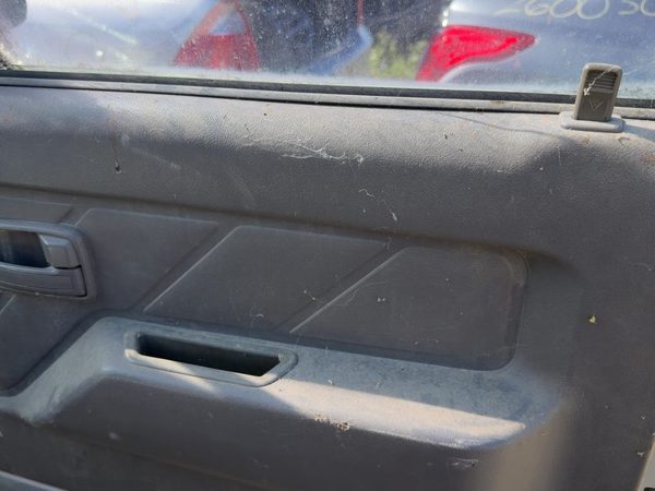 1990-1995 Isuzu Pup Passenger Right Front Door Trim Panel Gray — photo 7
