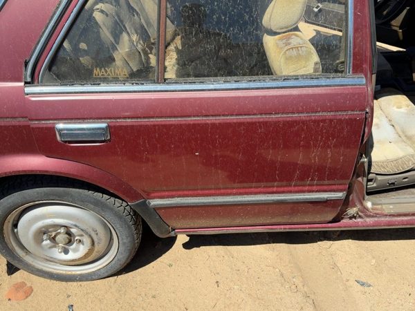 1987 Nissan Maxima Rear Door RH Red — photo 2