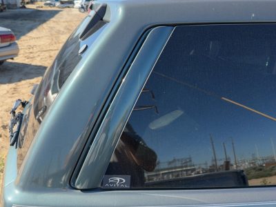 02 Jeep Grand Cherokee Passenger Right Rear Moulding On Quarter Panel Oem Green