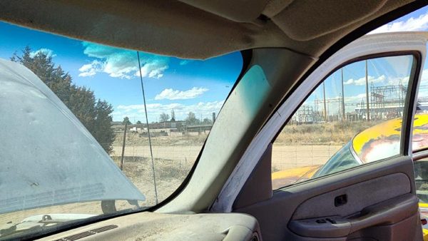 99 Chevy Silverado 1500 Passenger Right A Pillar Trim Windshield Post Panel Oem — photo 1