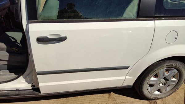 2008 Dodge Grand Caravan Rear Door LH White PW1 — photo 3