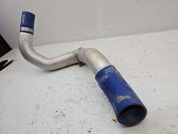 04 Silverado 2500 Passenger Cold Side Intercooler Pipe 6.6L Duramax 15743615 — photo 7
