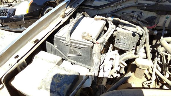 97-06 Ford Expedition Complete Battery Box Mount Tray With Hold Down Oem 5.4L — photo 1