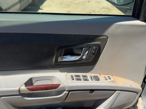 04-06 Cadillac Srx Driver Left Front Door Trim Panel With Master Switch Gray 132 — photo 6