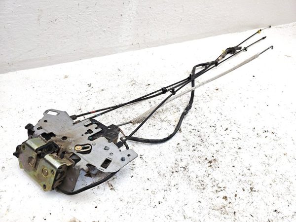 01-07 Dodge Caravan Passenger Right Rear Door Latch With Rods/Cables Oem Back — photo 1