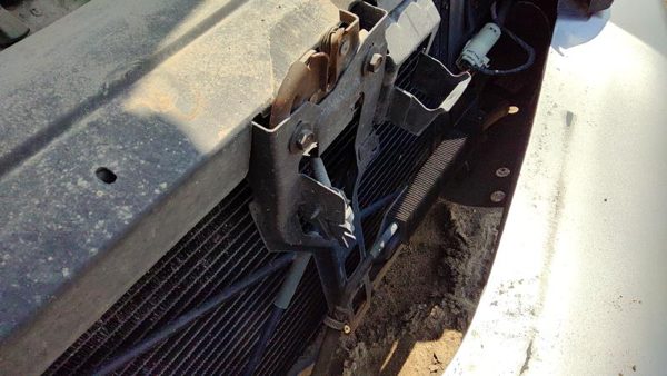 1996-1999 Cadillac Deville Hood Latch Assembly With Bracket Oem — photo 3
