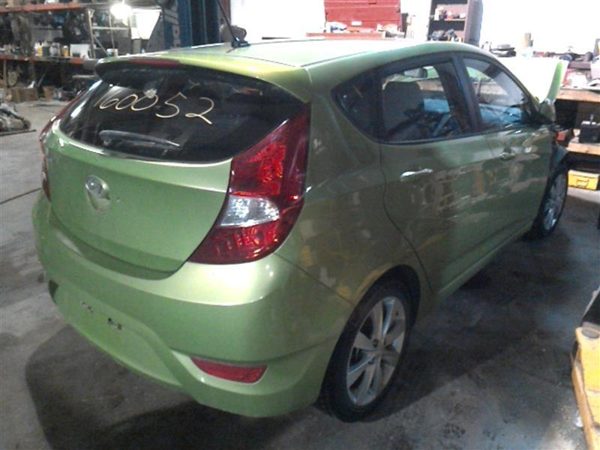 2012 Hyundai Accent — vehicle photo 3