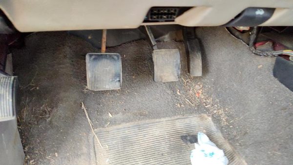 1998-2001 Mazda B2500 Complete Clutch And Brake Pedal Assembly Oem — photo 4