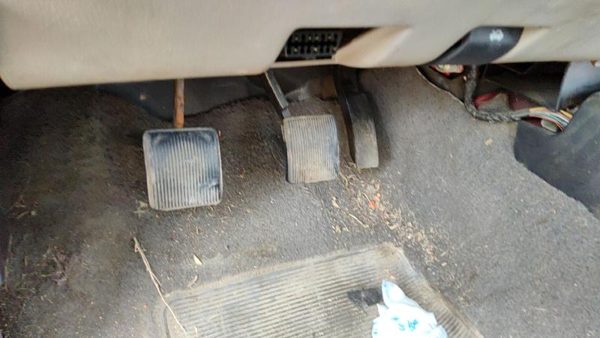 1998-2001 Mazda B2500 Complete Clutch And Brake Pedal Assembly Oem — photo 2