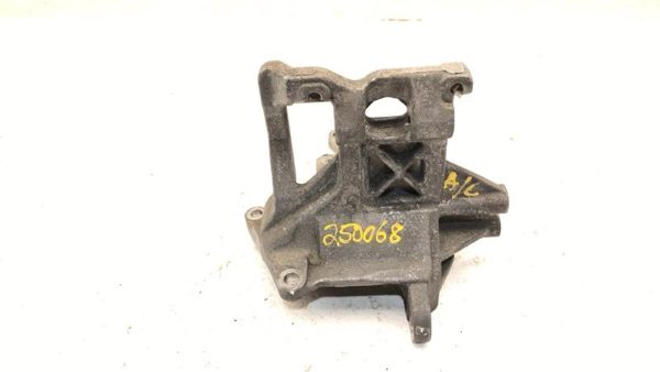 1996-2004 Subaru Legacy Mount Bracket Set For Ac Compressor Oem — photo 6
