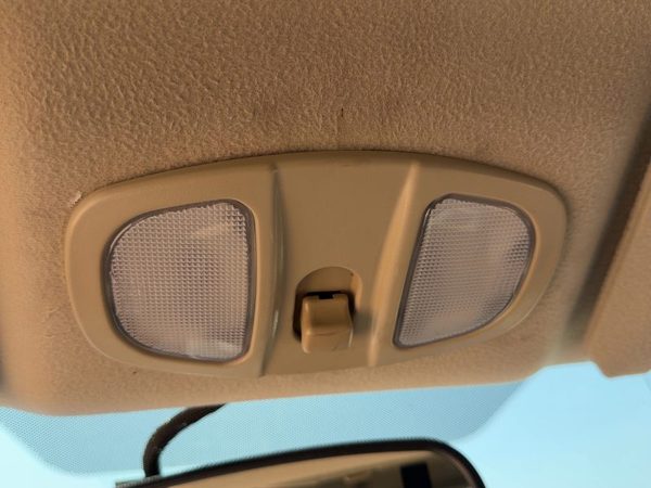 02-05 Vue Redline Overhead Console Oem Dome Light Sun Roof Switch Gray 17D — photo 2