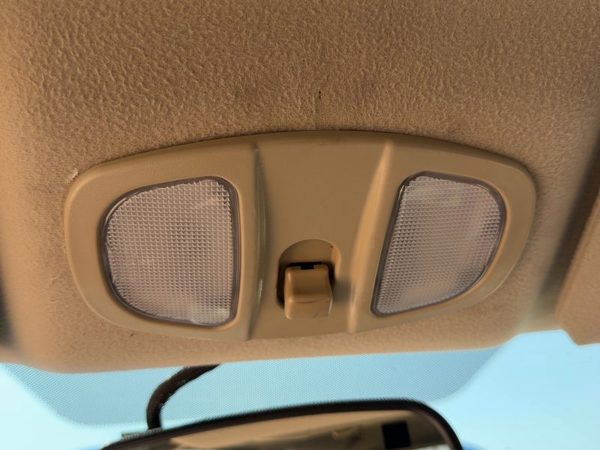 02-05 Vue Redline Overhead Console Oem Dome Light Sun Roof Switch Gray 17D — photo 3