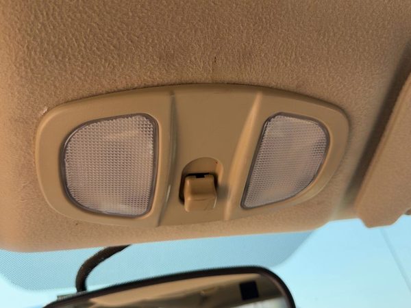02-05 Vue Redline Overhead Console Oem Dome Light Sun Roof Switch Gray 17D — photo 4