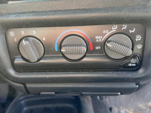 99-05 Chevy S10 Blazer Temperature Control Module Heater AC Head Unit 15098966 — photo 2