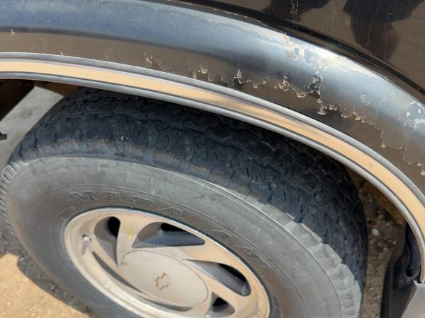 1998-2001 Chevy S10 Blazer Driver Left Front Wheel Flare Moulding Oem Fender — photo 3