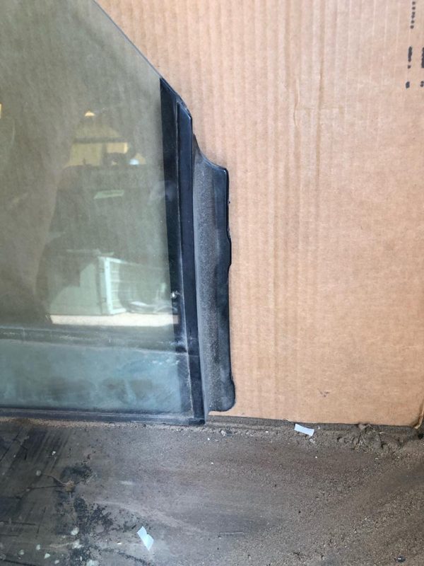1988 Silverado 2500 Passenger Right Front Side Window Door Glass Oem 15612850 — photo 3