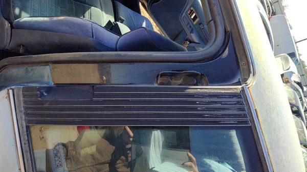 1988-1996 Olds Cutlass Cierra Driver Left Trim Panel Moulding Behind Door Oem — photo 4