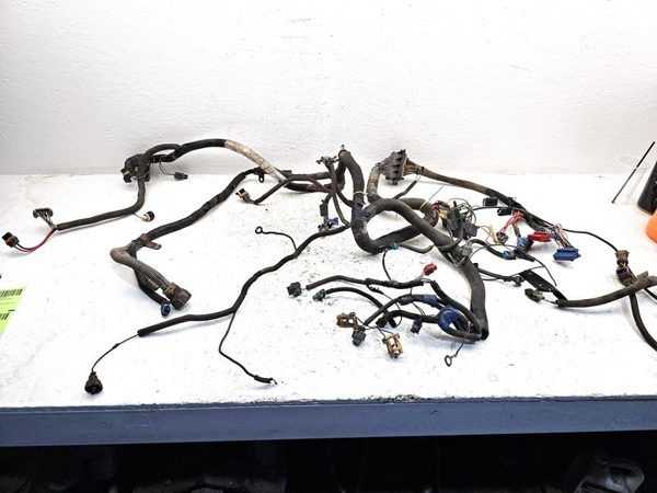 1992-1995 Chevy Suburban Wiring Harness For Engine Oem 5.7L — photo 1