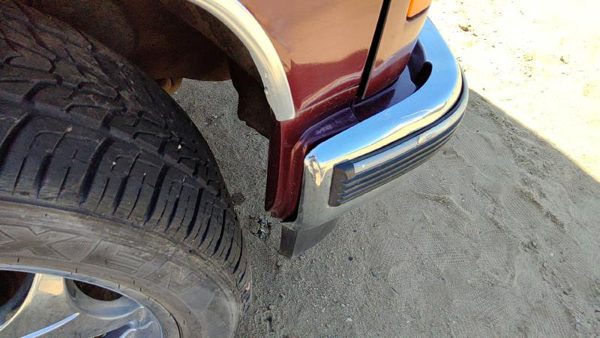 1992-00 Gmc Yukon Passenger Right Moulding From Fender Oem Trim Strip Maroon — photo 2