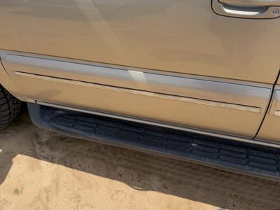 00-06 Suburban Driver Left Front Moulding From Door Oem Trim Strip Pewter 11U