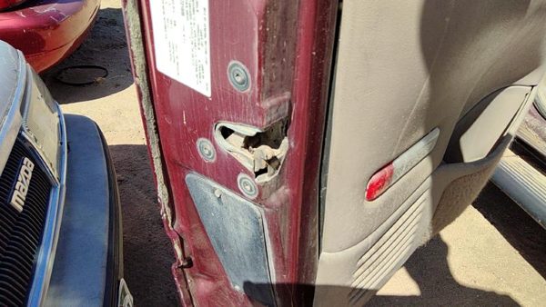 1994-2000 Gmc Yukon Driver Left Front Door Latch With Rods/Cables Oem 16631627 — photo 2