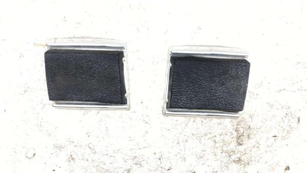 1989 Dodge D100 Driver Passenger Left Right Rear Cab Corner Mouding Pair Set Oem — photo 2