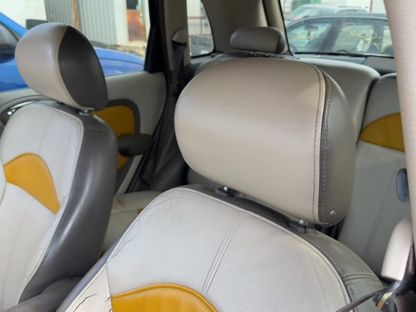 01-02 Pt Cruiser Pair Of Front Headrests Oem Left Right Set Seat Taupe/Beige Fl — photo 2