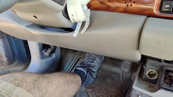 01-04 Lesabre Buick Lower Dash Under Column Knee Bolster Trim Panel Gray 17B — photo 4