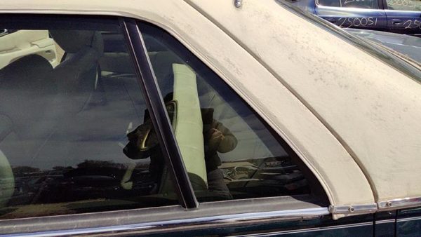 1998-04 Cadillac Seville Driver Left Rear Vent Window Back Door Glass With Frame — photo 2