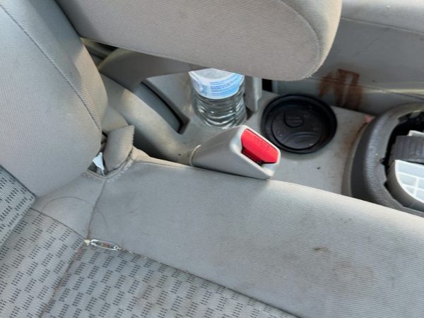 06-11 Hhr Passenger Right Front Seat Belt Buckle Receiver Oem Bucket Gray 14B — photo 3