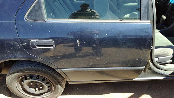 1999 Toyota Camry Rear Door RH Blue 8L3 — photo 2