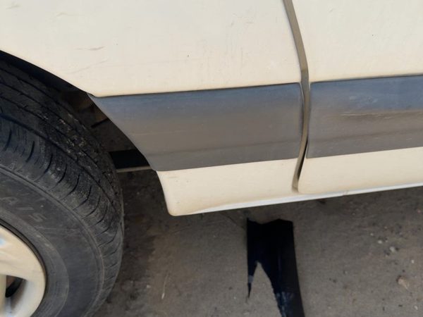 1999 Chrysler Town & Country Passenger Right Rear Moulding On Quarter Panel Oem — photo 3