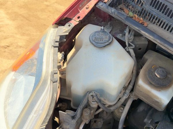 2004-2009 Windshield Washer Fluid Reservoir With Pump Oem Wiper Tank 8531547060 — photo 3