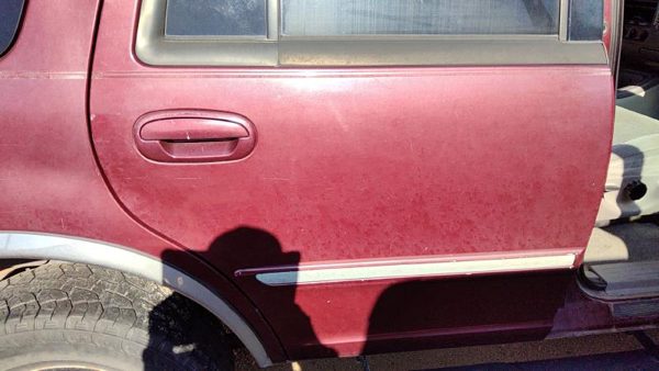 1997 Ford Expedition Rear Door RH Maroon Jl — photo 4