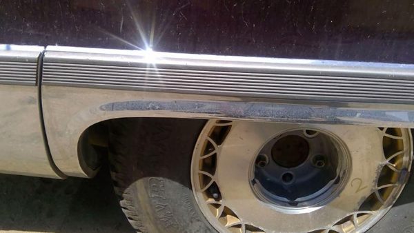1993 Cadillac Fleetwood Quarter Panel Moulding RH Maroon — photo 7